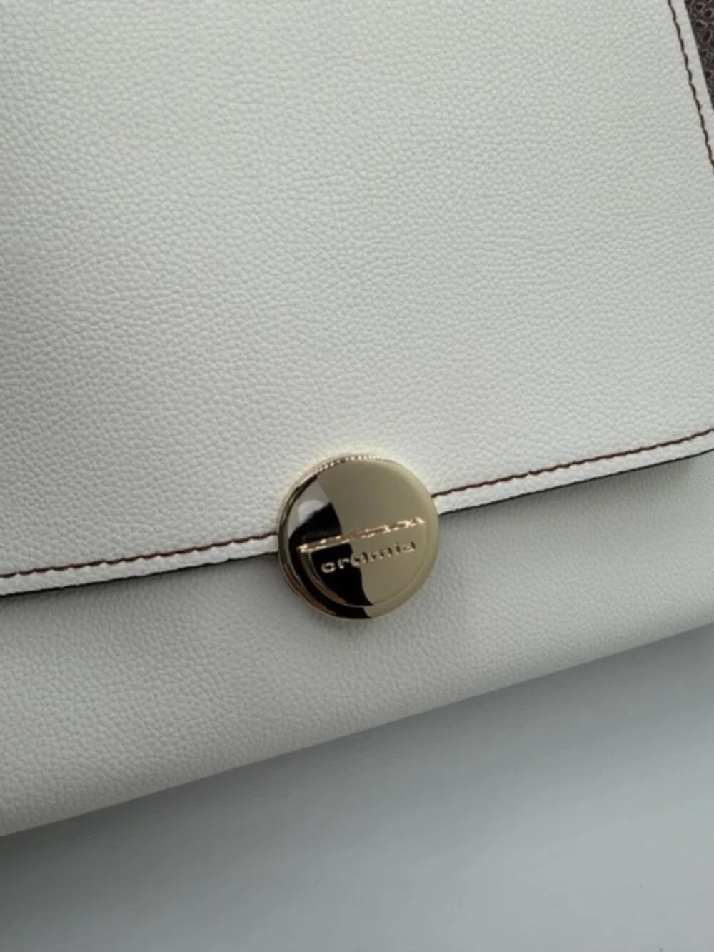 CROMIA LEATHER HANDBAG - Picture 9 of 14